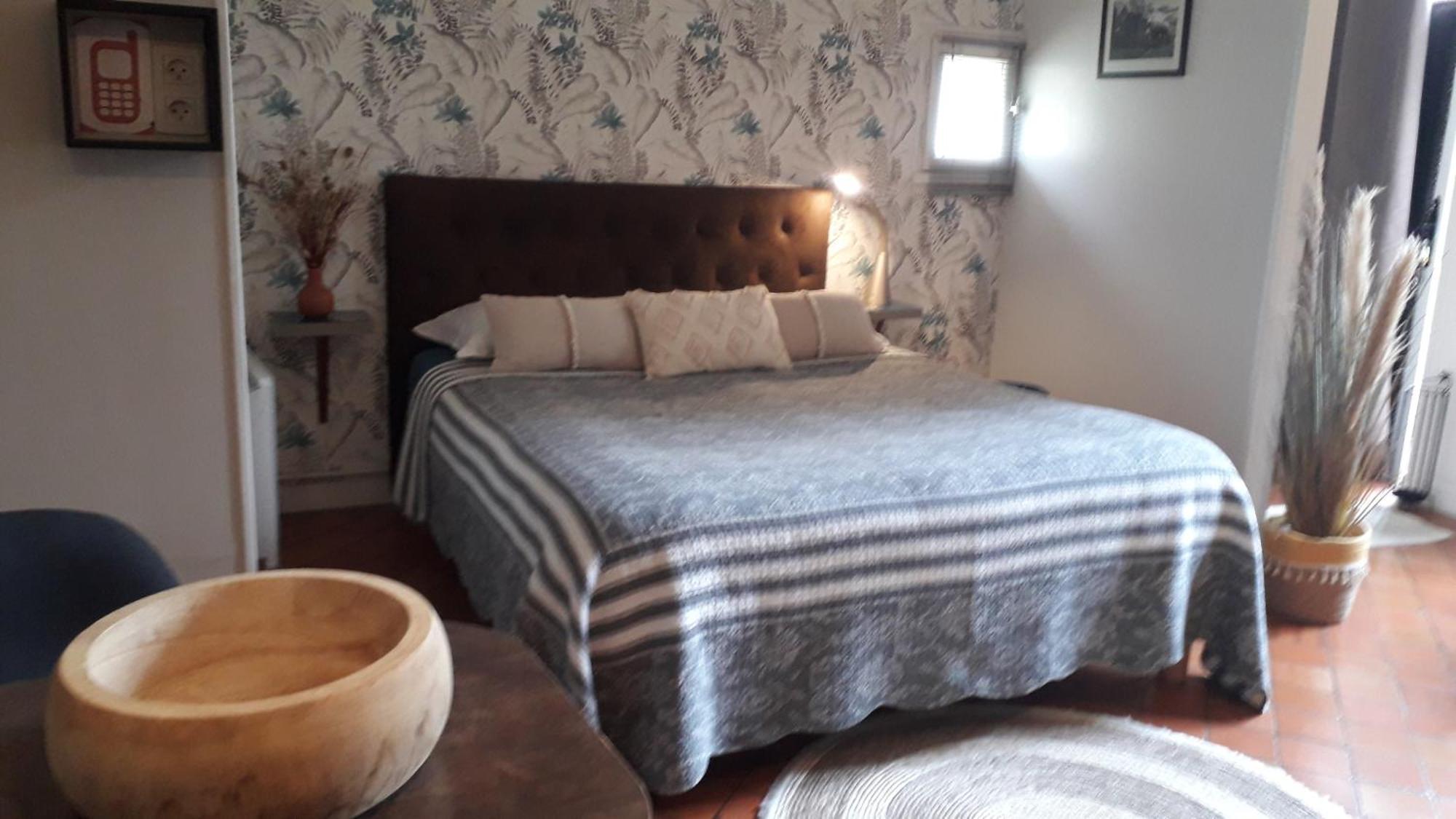 Logis Louisblanc, Muraille Romaine, Lit Queen-Size, Centre Ville Le Mans Exterior photo