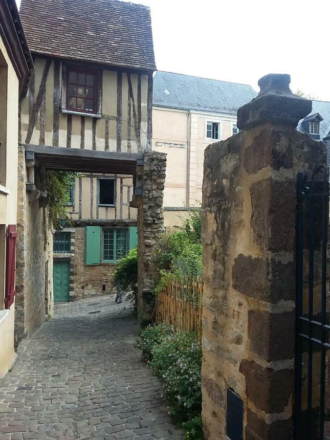 Logis Louisblanc, Muraille Romaine, Lit Queen-Size, Centre Ville Le Mans Exterior photo